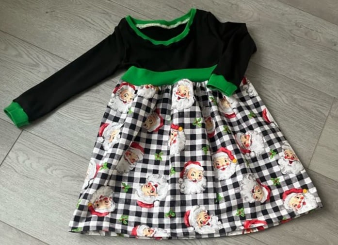 Image of Santa size 3T and a size 5