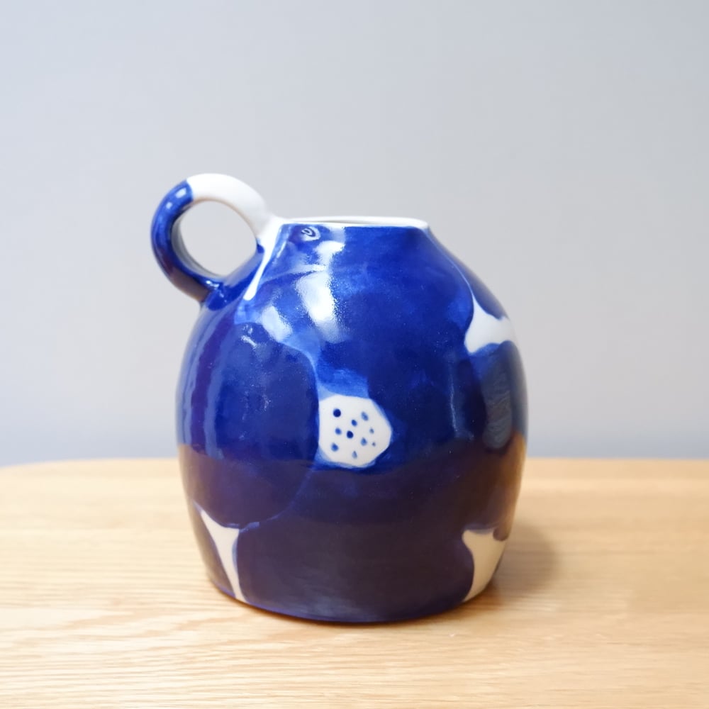 Blue Flower Round Vase