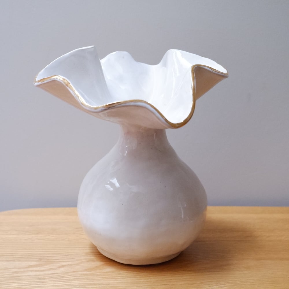 Flutter Vase