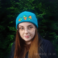 Image 3 of Flowerpot Frog Beanie Hat