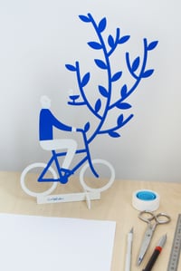 Image 4 of Vélo-arbre
