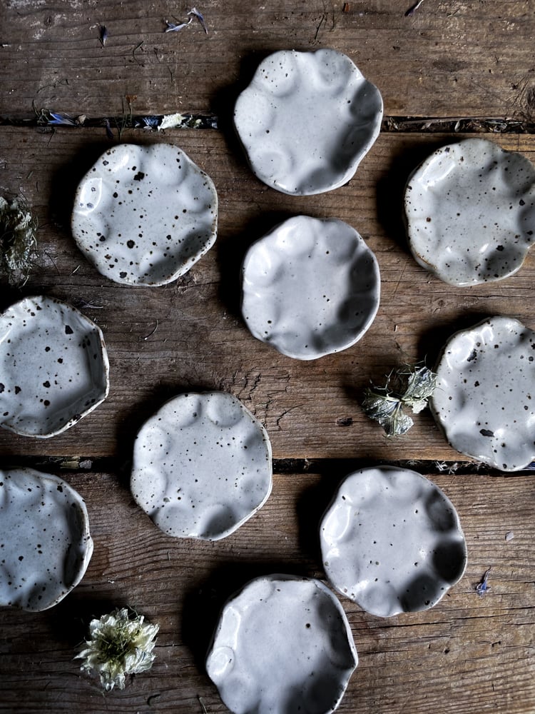 Image of  Small flower dishes