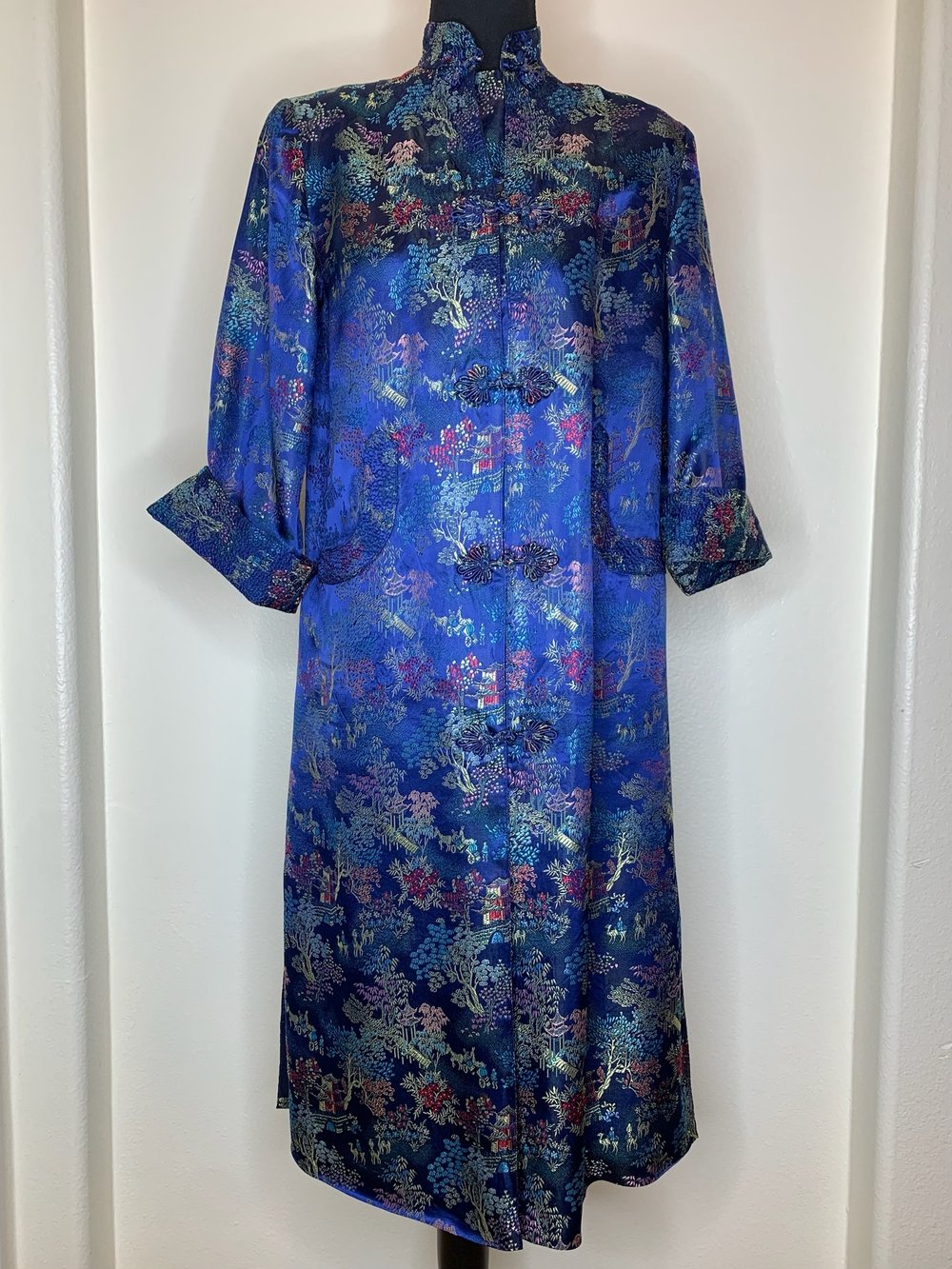Image of Vintage Kimono - Size 34/US 4