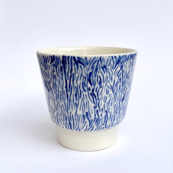 Image of Extra Blue Cup 7