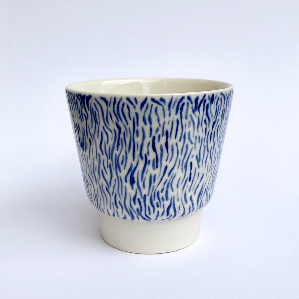 Image of Extra Blue Cup 7