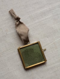 Image 1 of Ginkgo Leaf - Hanging brass frame - Decoration 