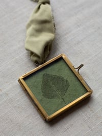 Image 1 of Birch Leaf - Hanging brass frame - Decoration 