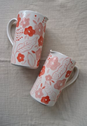 Image of JARRÓN DE CERÁMICA PINTADA A MANO - FLORES ROJAS