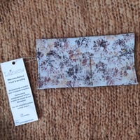 Image 1 of Grande pochette à petit matériel en cuir fantaisie "Bouquet d'hiver"