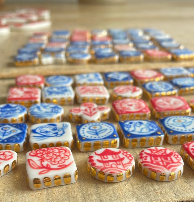 MEDAILLONS PORCELAINE BLEU