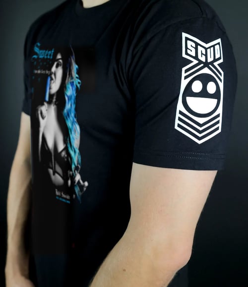 Image of Dahl Suicide T