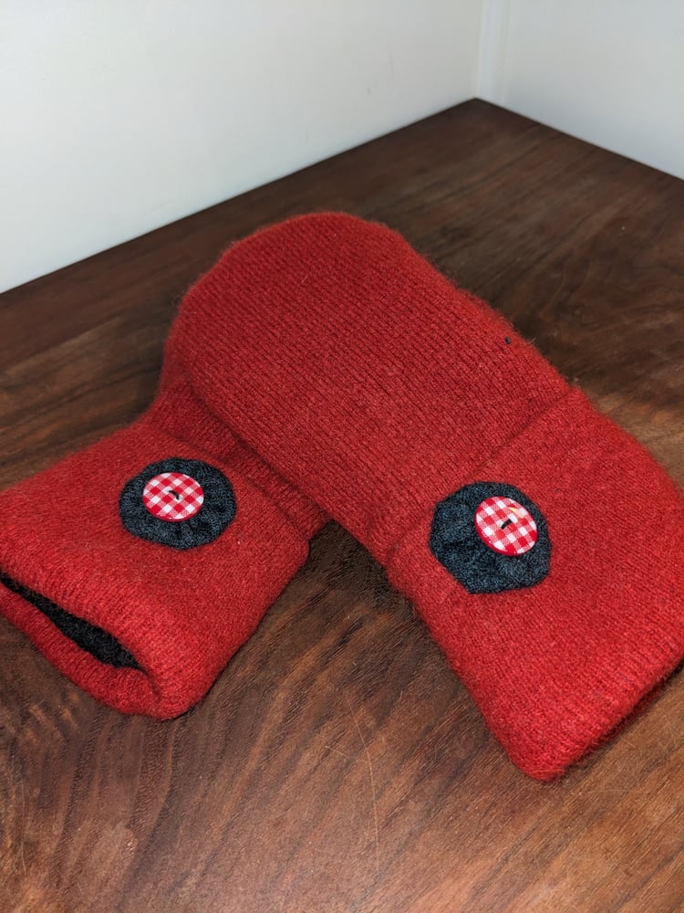Image of Sweater Mitts 