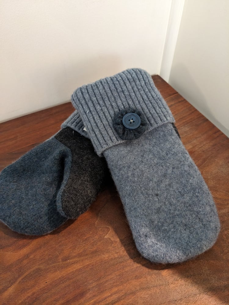 Image of Sweater Mitts 