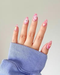 Image 3 of Bling Poyo Acrylic Nail Set