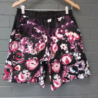 KylieJane shorts  - Gothic floral 