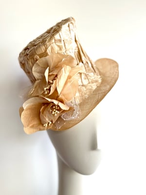 Image of Cream mini top hat