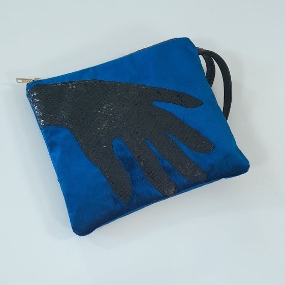 Image of The Hand Bag