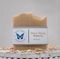 Image 1 of Oats & Honey Soap