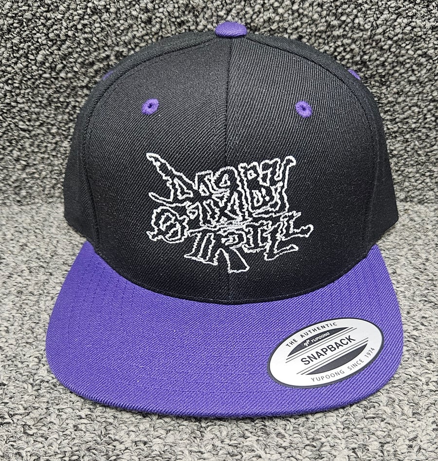 Image of DARBY O-TRILL : PURPLE BILL AND WHITE LOGO OUTLINE SNapback 