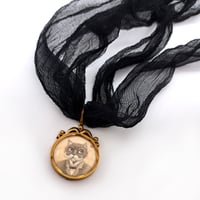 Image 1 of Graf Otto Luzei - Vintage pendant with a tiny painting
