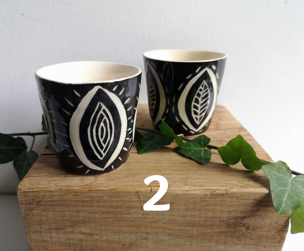 Image of Duo de petites tasses motifs feuilles