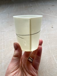 Image 4 of Archive Piece : Vessel with line 8cm