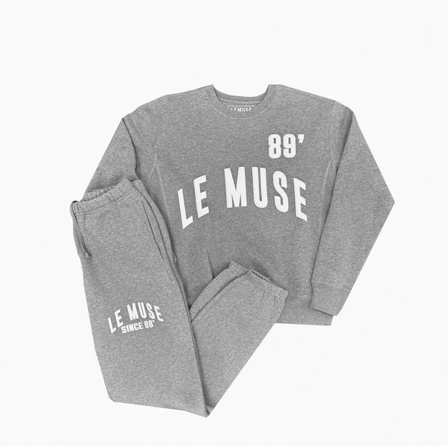 LE MUSE SINCE 89' SWEATSUIT