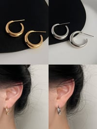 simple hoop earrings  极简耳圈