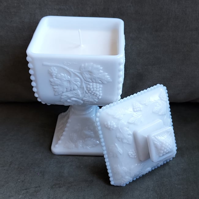 Vntg Westmoreland Milk Glass Grape Lidded Candy Dish Candle