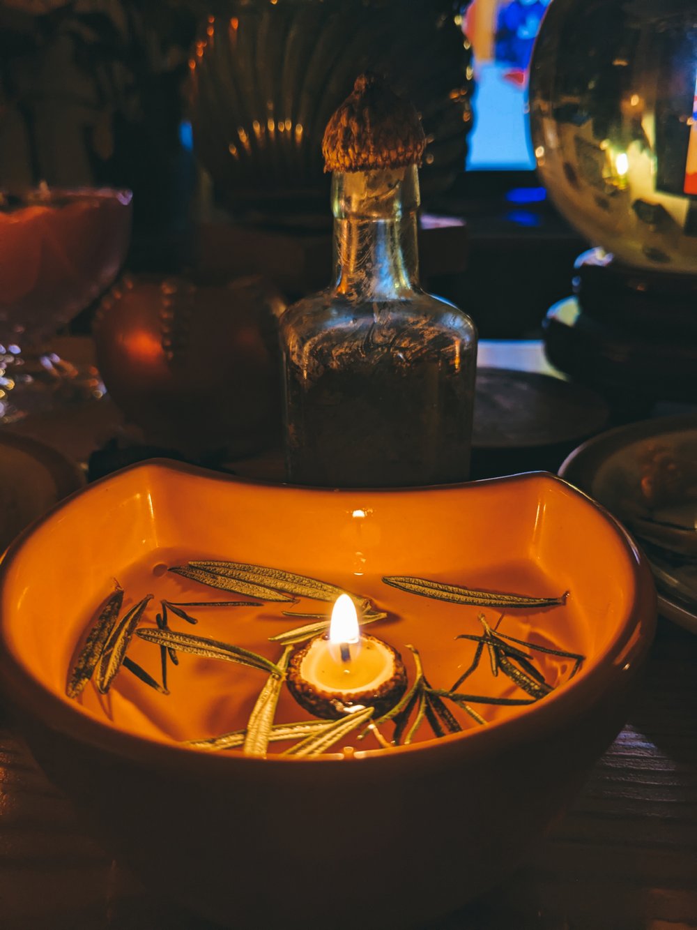 Image of Acorn Candle Set