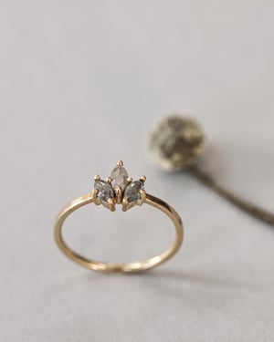 Image of 18ct yellow gold marquise cut 'salt and pepper' rose-cut diamond ring (IOW221)