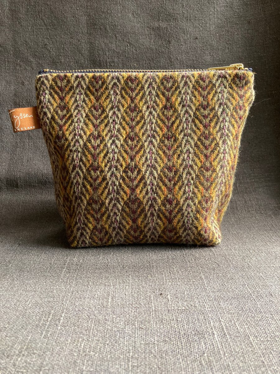 Image of No.32 Small Handwoven Accessories Bag