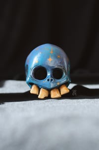 Image 1 of Wizardy Skull pot