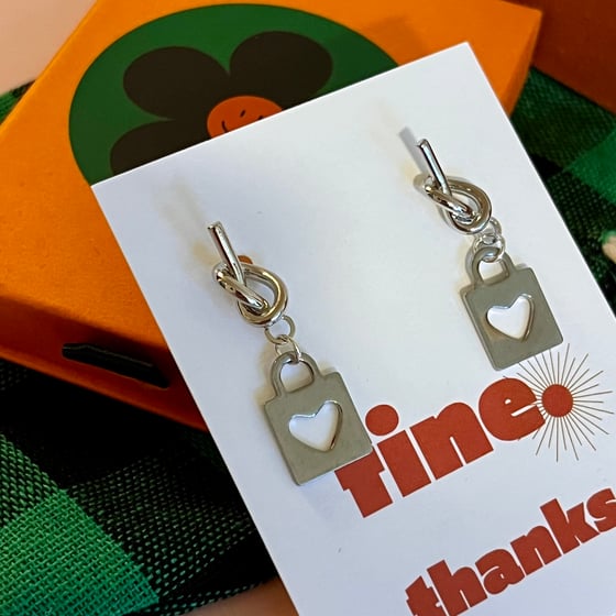 Image of Lock and Knot Drops - Fine Thanks