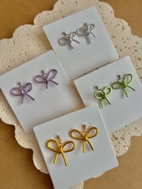 Image 1 of SMALL BOW DAY EARRINGS 