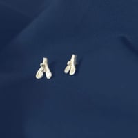 Image 3 of Mistletoe Stud