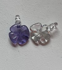 purple and clear clover