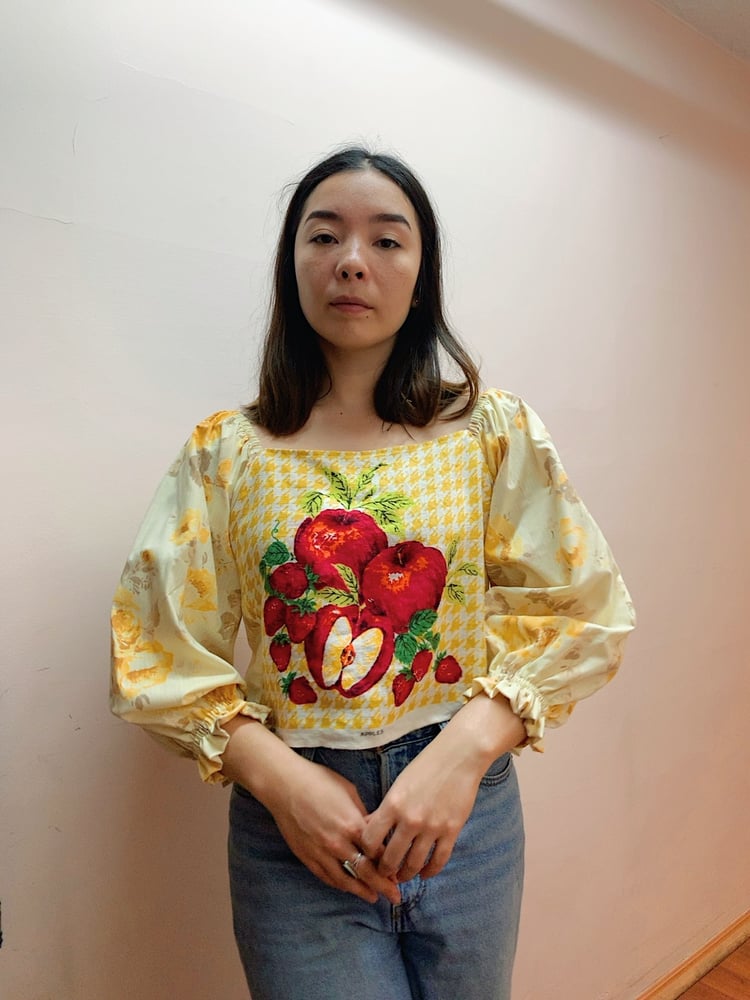 Image of Tea Towel Top — Apples