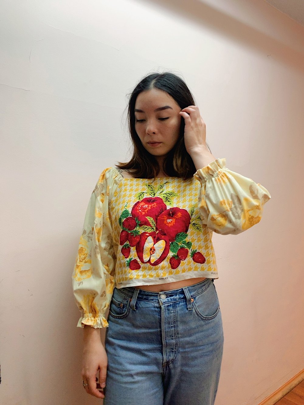 Image of Tea Towel Top — Apples