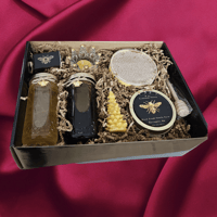Image 2 of XL Honey lover's Gift Box