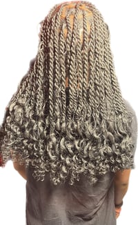 Image 2 of Ennyshair Loose wave Extension