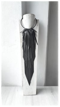 Image 4 of CROW king necklace - Black