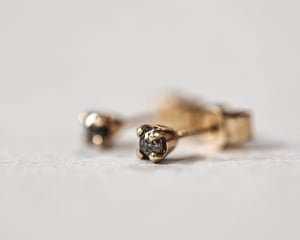 Image of 18ct yellow gold, dark grey, rose-cut diamond stud earrings
