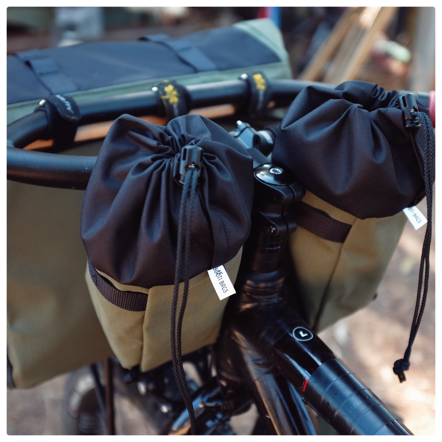 Image of The Booti Feeder: Green Canvas Feedbag 