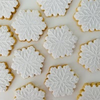 Image 1 of Frozen Snowflake Cookies ❄️