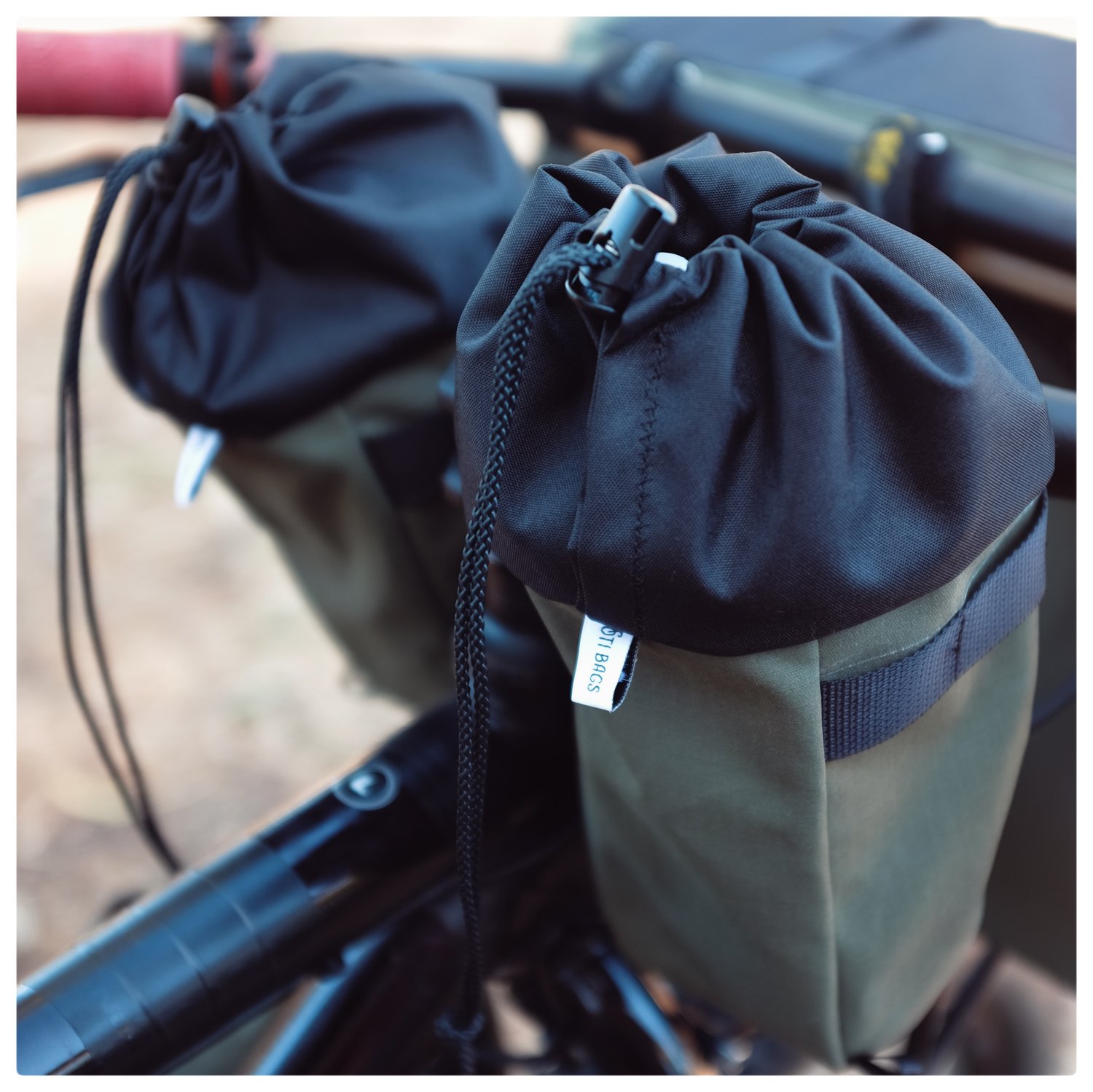 Image of The Booti Feeder: Green Canvas Feedbag 