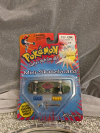 Image 2 of Pokémon Mini-Skateboard 1999 - Vileplume 0045 - MOC