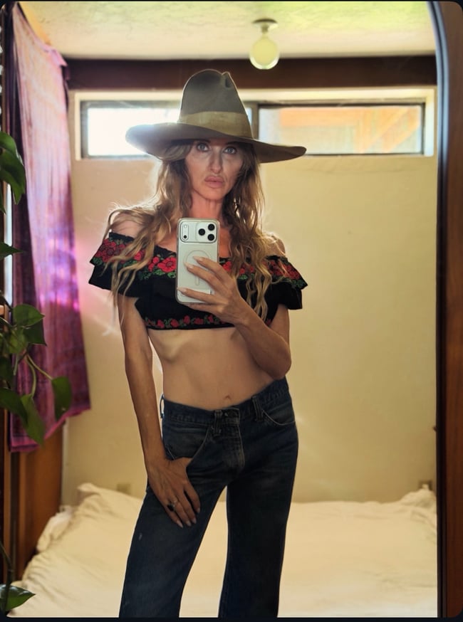 60s hand embroidered linen cotton crop top blouse 70s bohemian