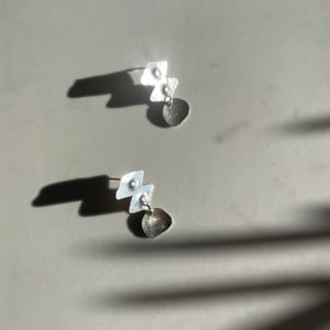 Image of ellus earring 