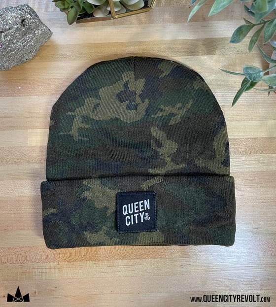 Image of Lined Beanie, Camo/Black